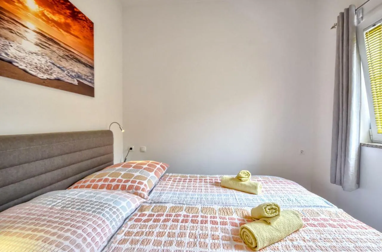 Apartments Picco Pula